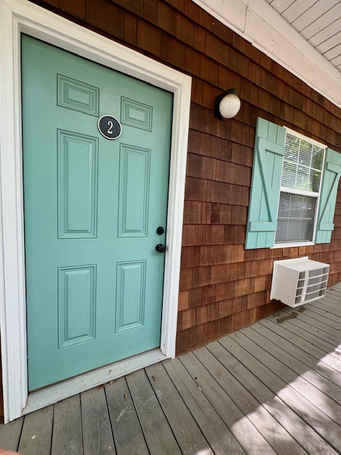 944 N Storer Ave - 2