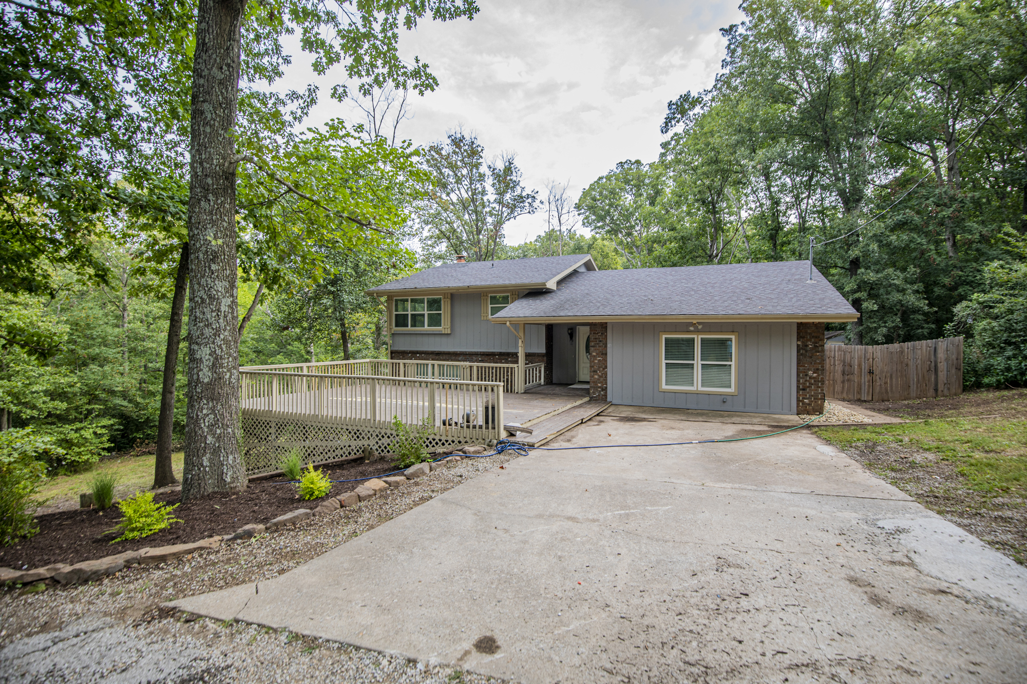 41 Gore Ln
