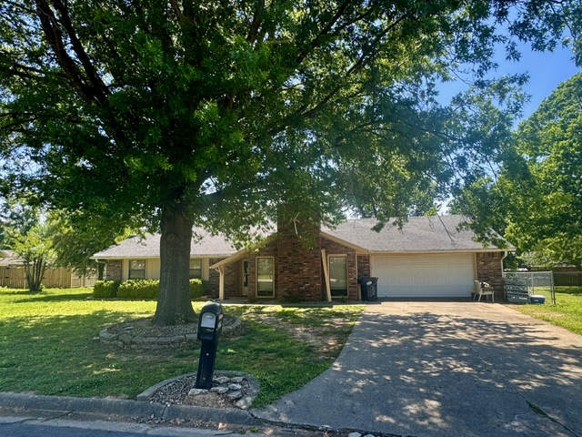2814 W Highland Dr