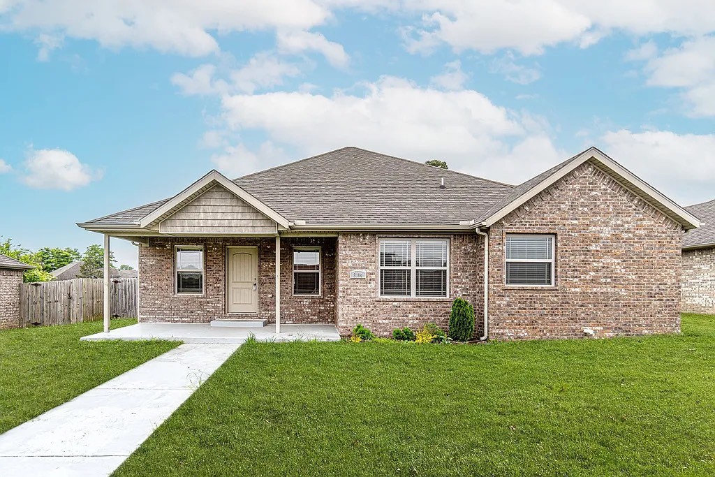 3104 SW Featherston Rd