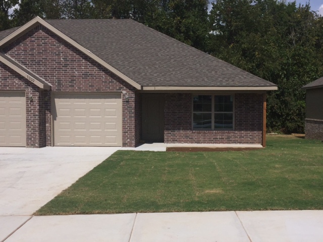 3100 SW Amberwood Ave - 1