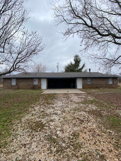 651 & 653 N Genevieve Ave - 651