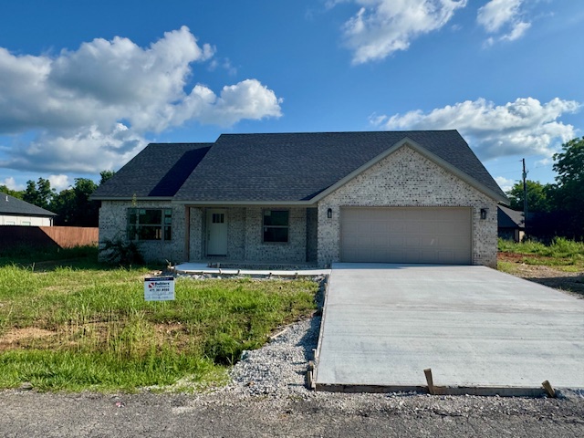 8 Cannich Ln