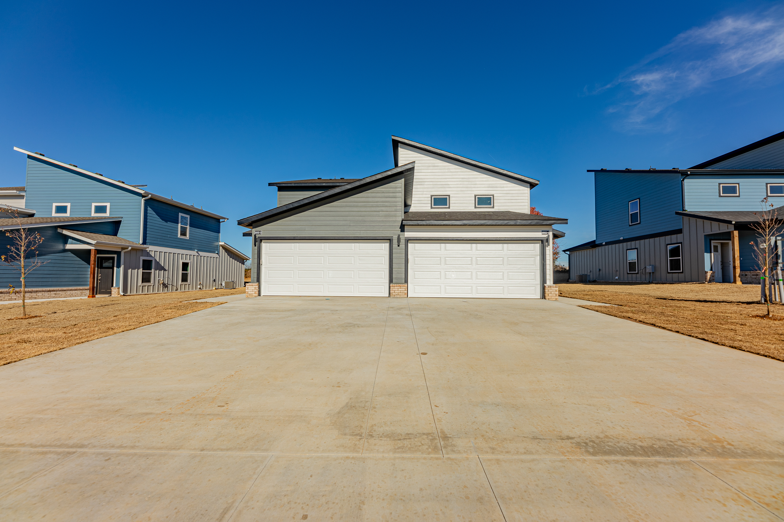 1403 SW Casuarina Dr - 1
