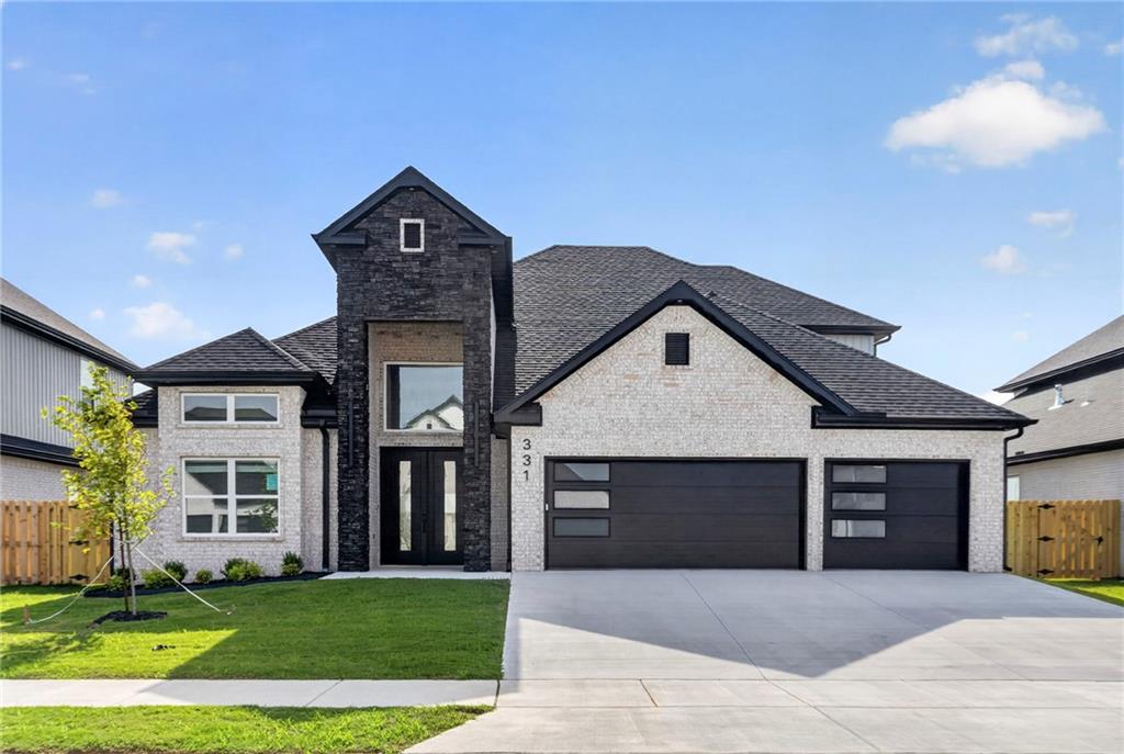 331 Hedge Dr