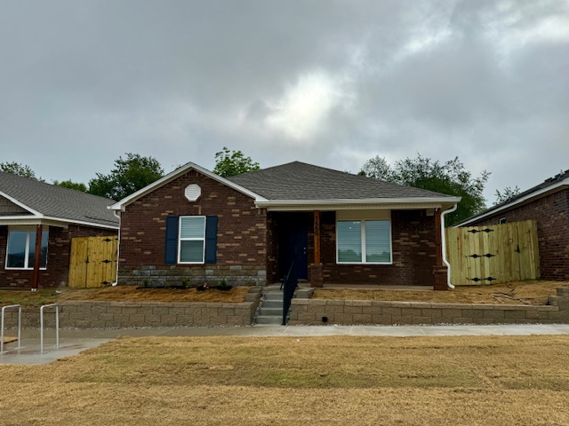 2440 N Raven Lane