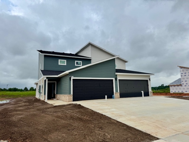 1703 SW Poigai Way - 1